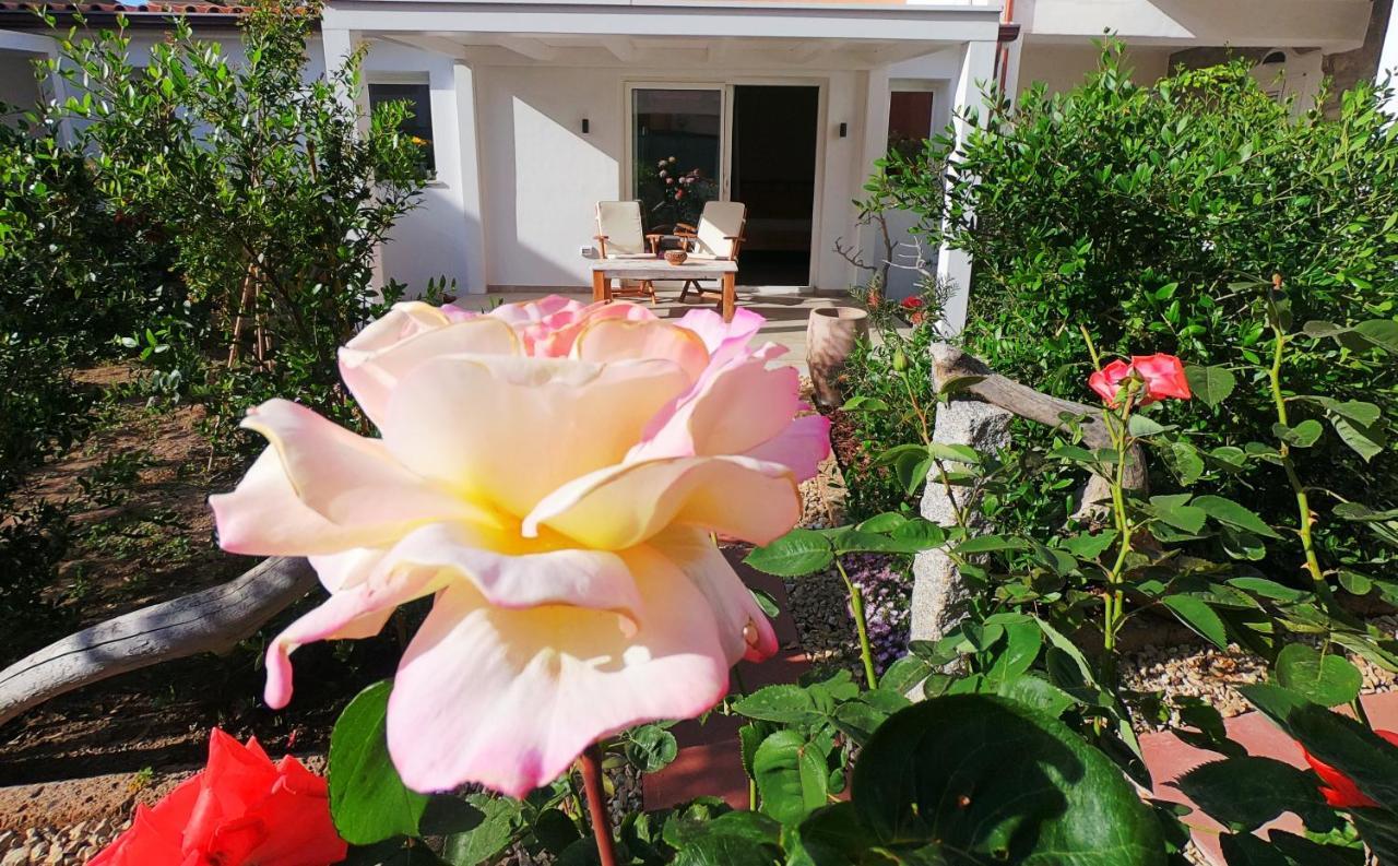 B&B Les Chambres Rooms & Suite Santa Teresa Gallura Exterior photo