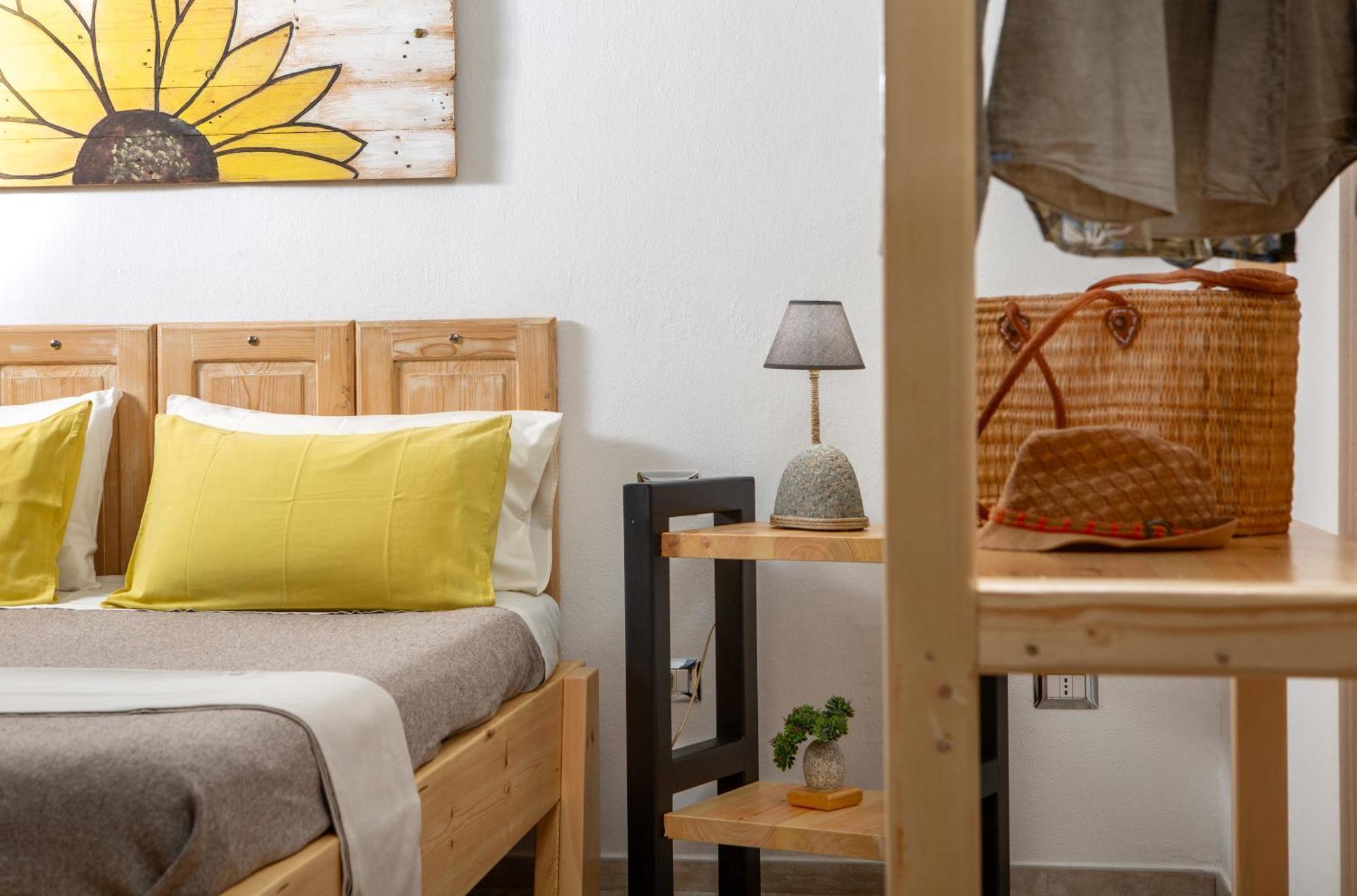 B&B Les Chambres Rooms & Suite Santa Teresa Gallura Exterior photo