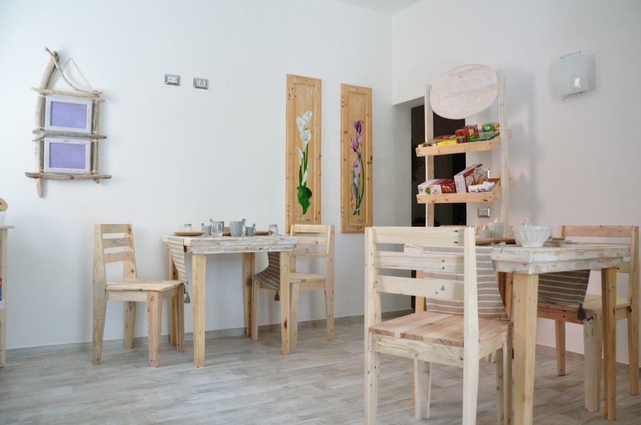 B&B Les Chambres Rooms & Suite Santa Teresa Gallura Exterior photo
