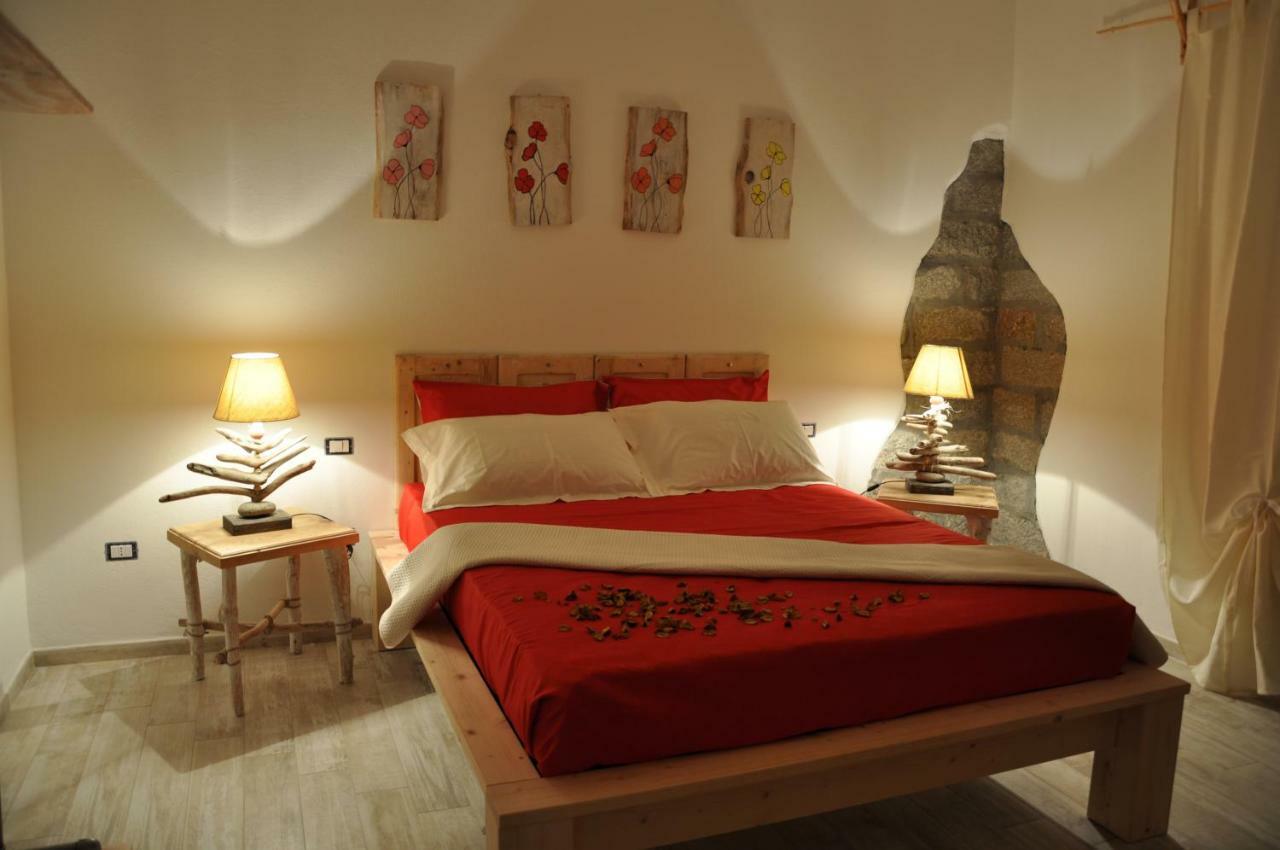 B&B Les Chambres Rooms & Suite Santa Teresa Gallura Exterior photo